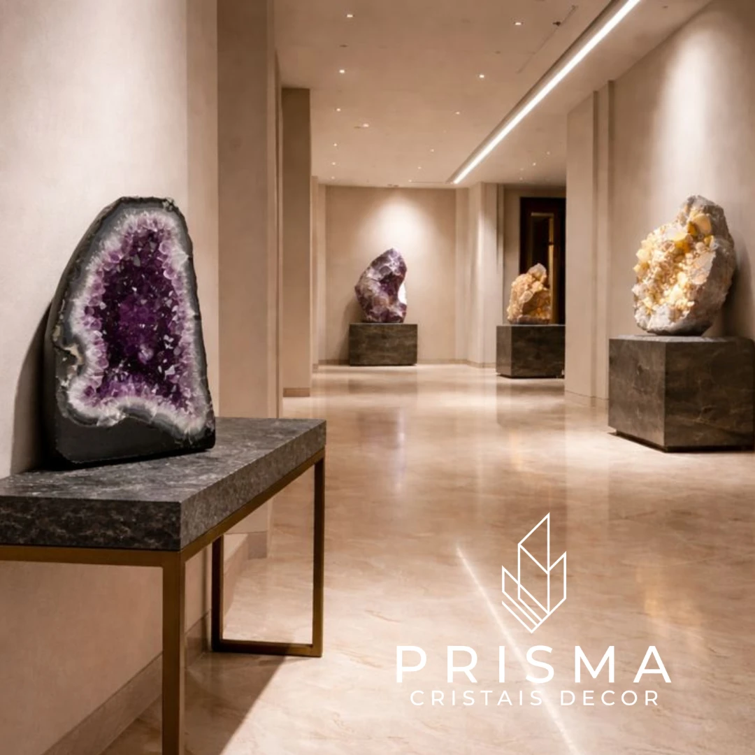 Capela de Ametista Média - detalhe da geometria cristalina interna