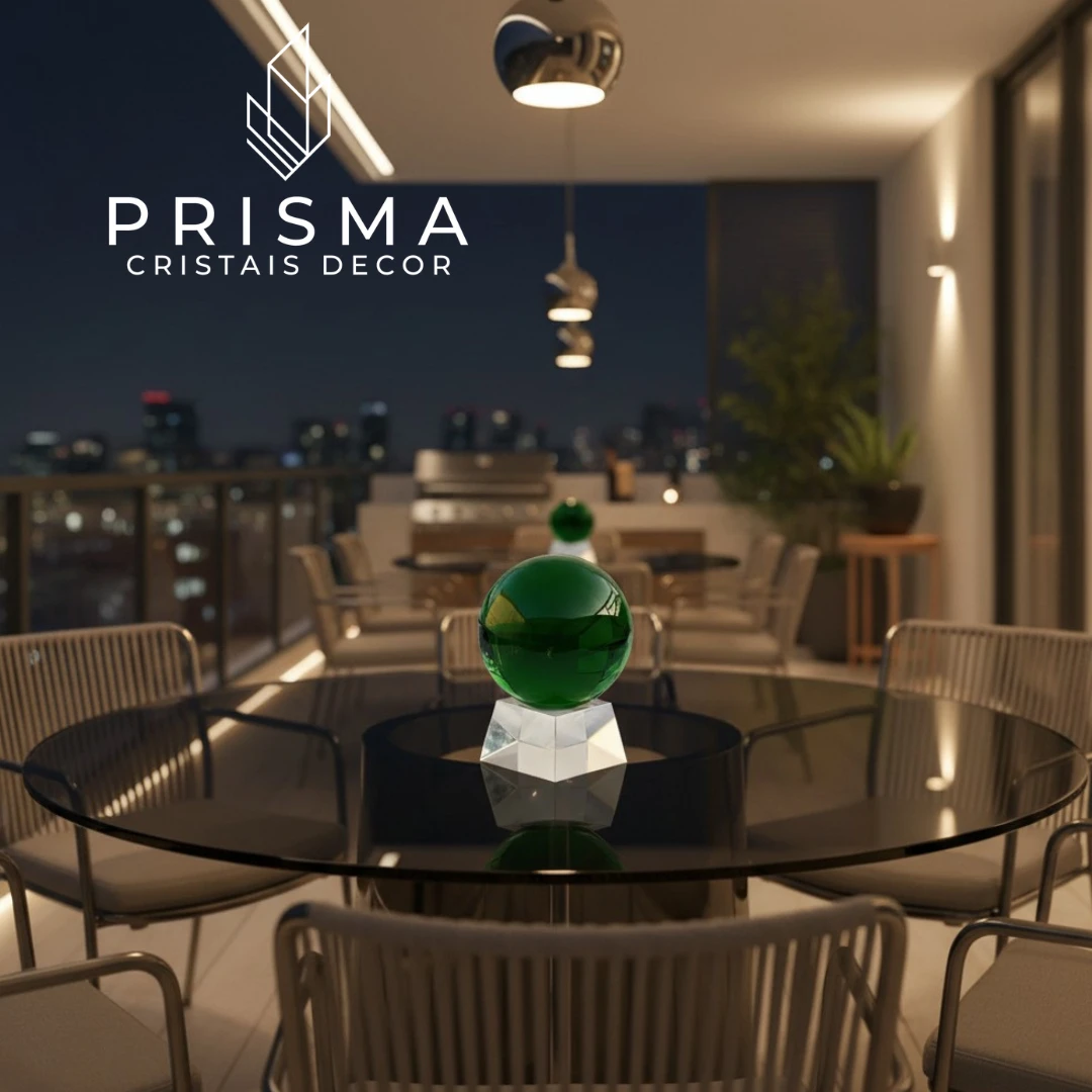 Vidro vulcânico verde em formato esférico perfeito de 11kg