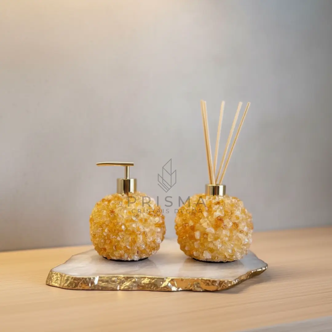 Cristal solar citrino em peças funcionais para autocuidado premium