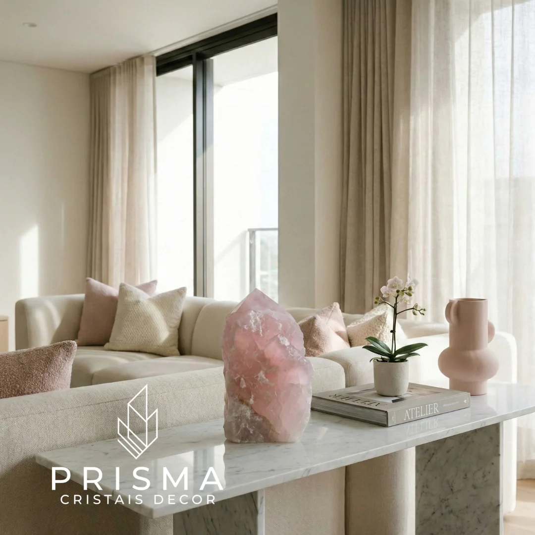 Ponta de Quartzo Rosa 21cm — cristal formado em 148 milhões de anos, chakra do coração